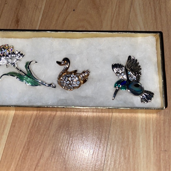 Delicate silver pins - Picture 3 of 4